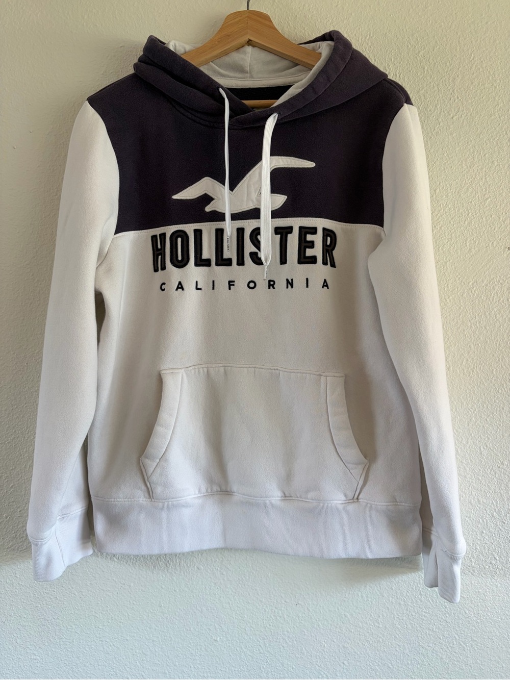Hollister White and Navy Colorblock Crewneck Hoodie